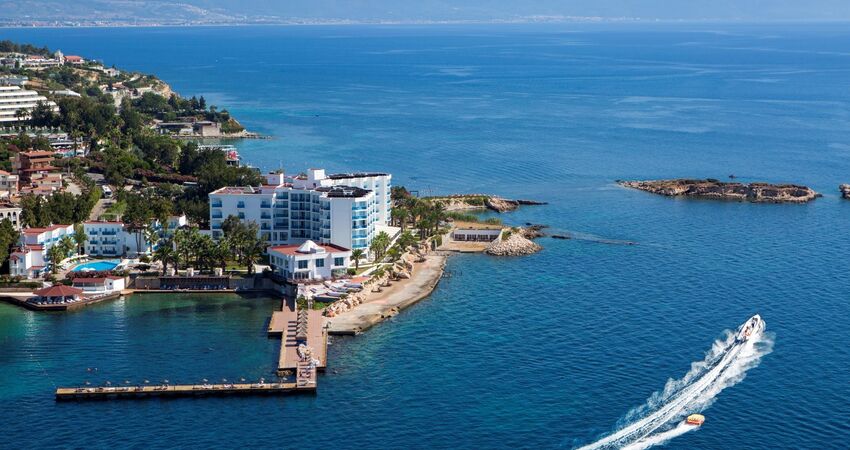 Aydın Çıkışlı Kuşadası Le Bleu Otel Her Şey Dahil Yılbaşı Turu