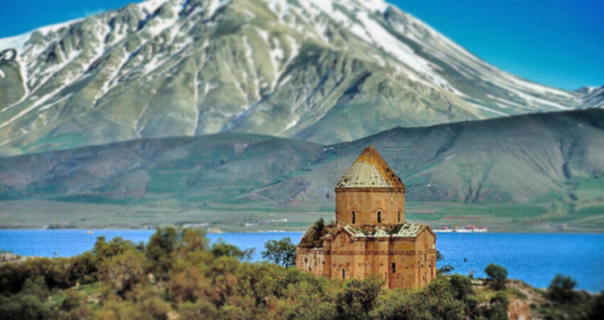 Aydın Çıkışlı Uçaklı Doğubeyazıt Kars Van Turu